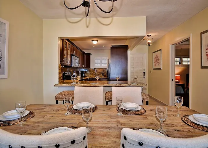 Mont Martre 216 Beachfront 2 Bedroom 2 Bath At Mont Martre 23117 Apartment Clearwater Beach